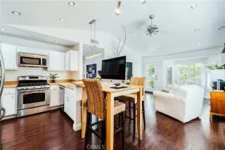 Photo #5: IG23208111 Listing