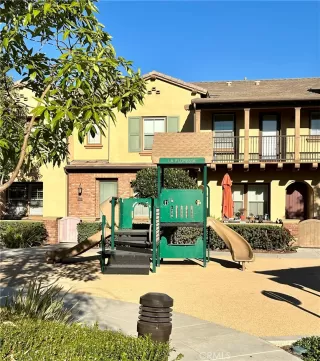 Photo #2: IG23208300 Listing 