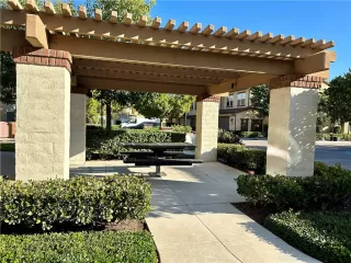 Photo #3: IG23208300 Listing 