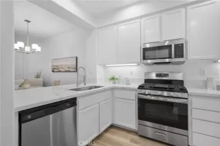 Photo #6: IG23208829 Listing