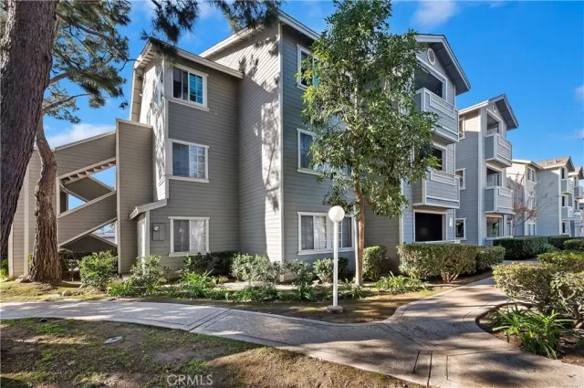 MLS: IG24003585 Condo For Sale