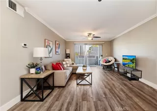 Photo #6: IG24003585 Listing 