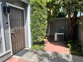 Photo #3: IG24058776 Listing