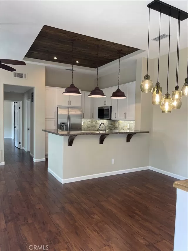 MLS: IG24058839 Condo For Sale