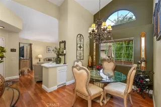 Photo #5: IG24104103 Listing