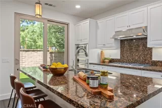 Photo #6: IG24111721 Listing