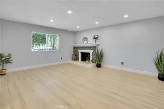 Photo #1: IG24125048 Listing