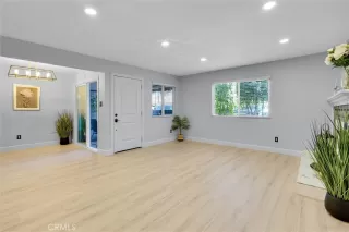 Photo #3: IG24125048 Listing