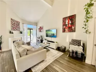 Photo #1: IG24154185 Listing