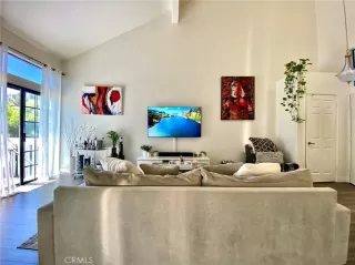 Photo #2: IG24154185 Listing