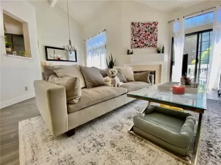 Photo #3: IG24154185 Listing