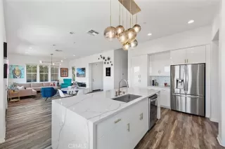 Photo #1: IG24157259 Listing