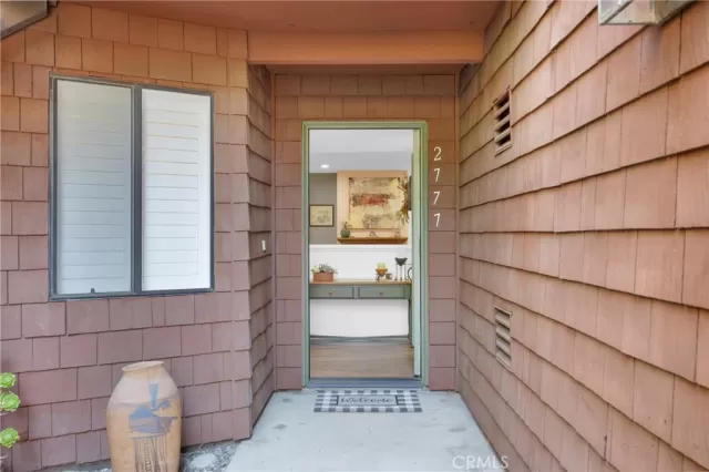 MLS: IG24164325 Condo For Sale