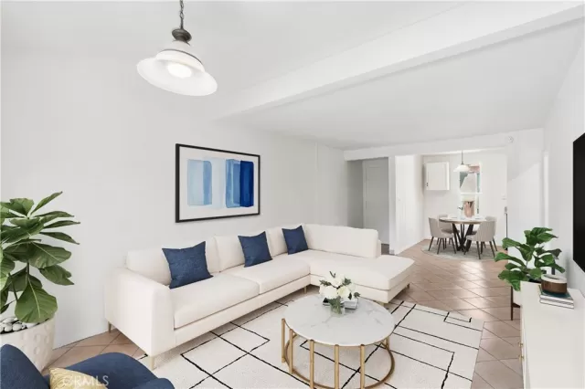 MLS: IG24189466 Condo For Sale