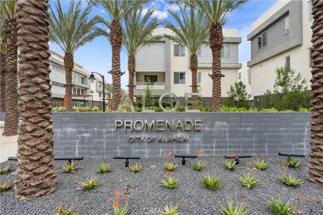 MLS: IG24194906 Condo For Sale