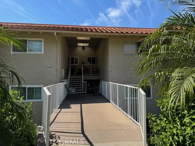 MLS: IG24247642 Condo For Sale