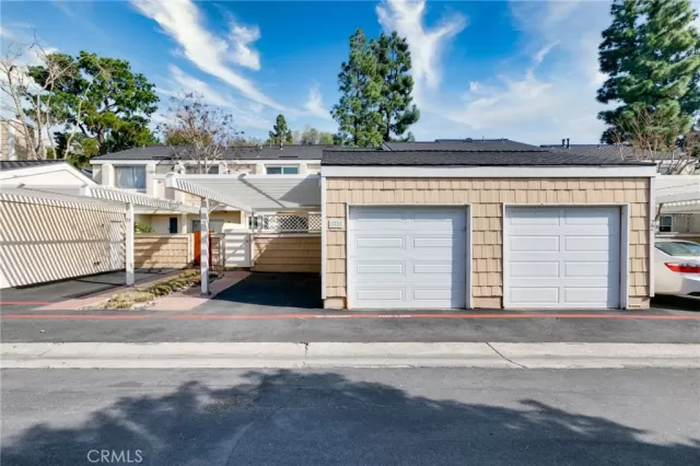 MLS: IG25008947 Condo For Sale