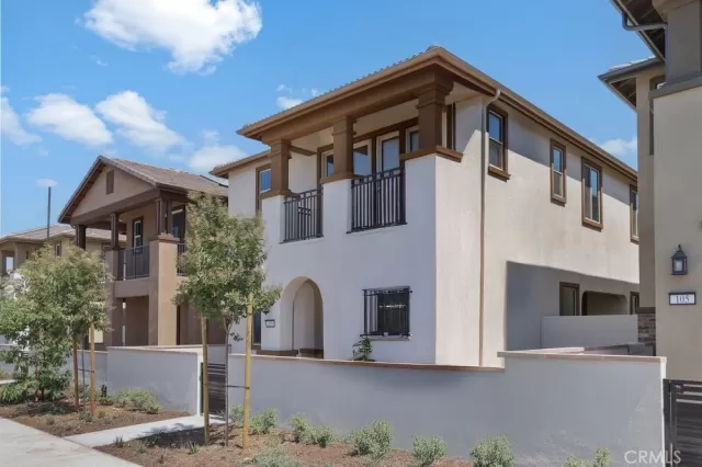 MLS: IG25066863 Condo For Sale