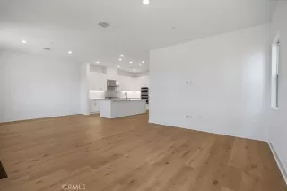 Photo #6: IG25066863 Listing 