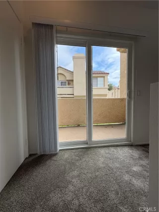 Photo #5: IG25067590 Listing