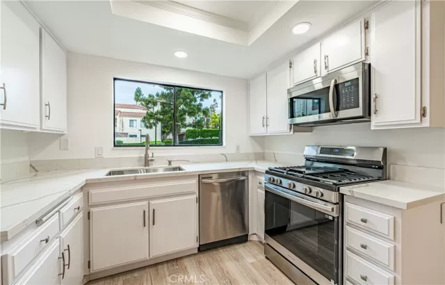 MLS: IG25126142 Condo For Sale