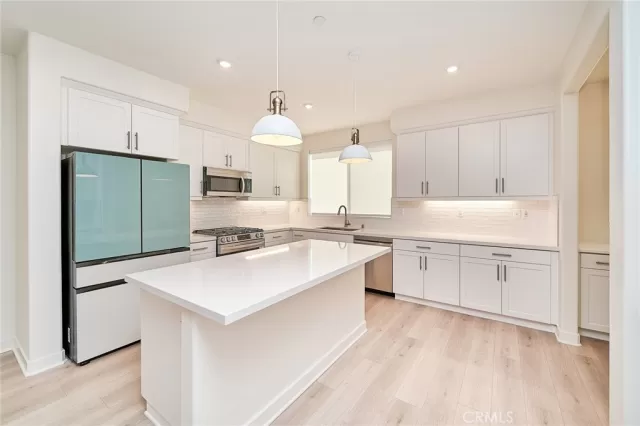 MLS: IG25128028 Condo For Sale