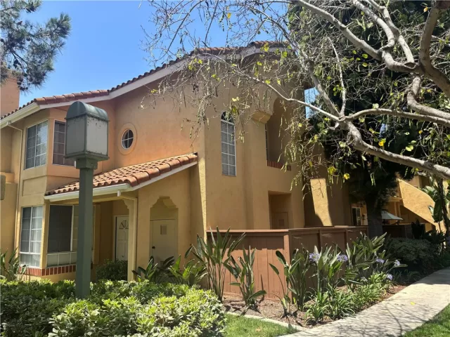 MLS: IG25130257 Condo For Sale