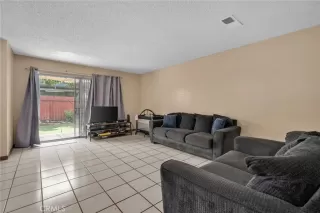 Photo #4: IG25149438 Listing 