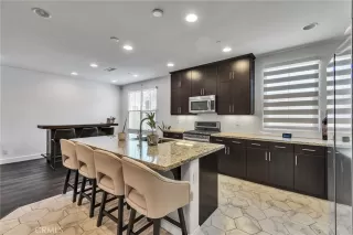 Photo #3: IG25152100 Listing 