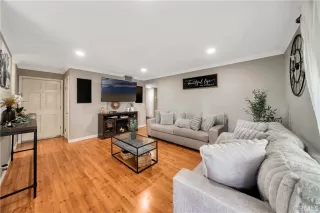 Photo #3: IG25217611 Listing 