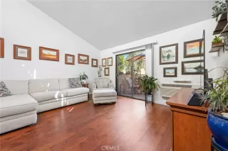 Photo #2: IG25220370 Listing 