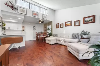 Photo #6: IG25220370 Listing 