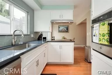 MLS: IG25248579 Condo For Sale