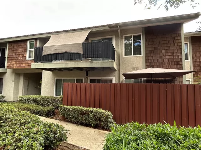 MLS: IG25255040 Condo For Sale