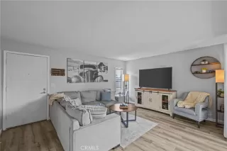 Photo #2: IG25260197 Listing