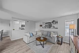 Photo #4: IG25260197 Listing