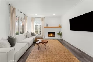 Photo #6: IG25273107 Listing