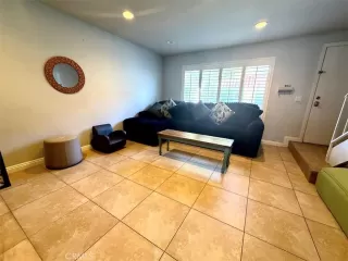 Photo #2: IG25275402 Listing