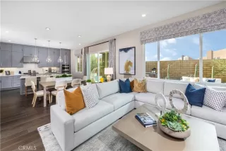 Photo #3: IG25275423 Listing 