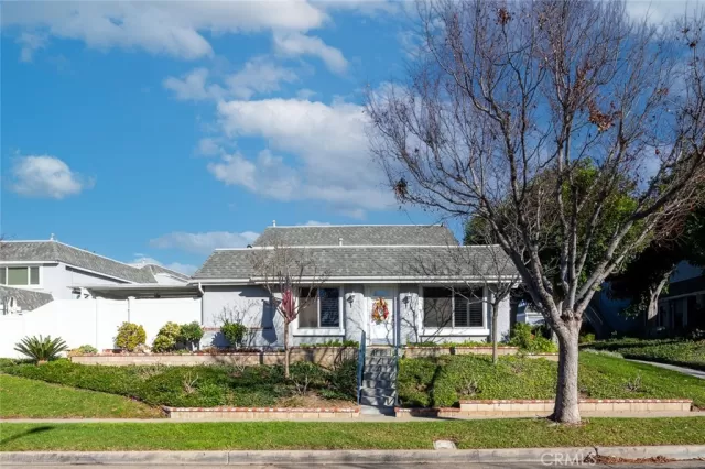 MLS: IG26006801 Condo For Sale