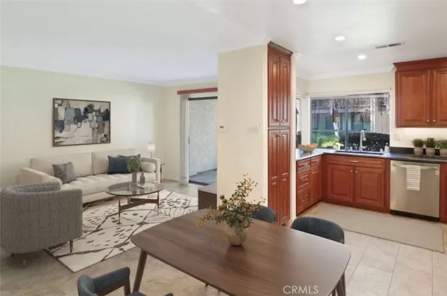 MLS: IG26019687 Condo For Sale