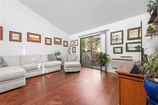 Photo #3: IG26030544 Listing