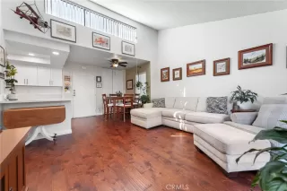 Photo #5: IG26030544 Listing