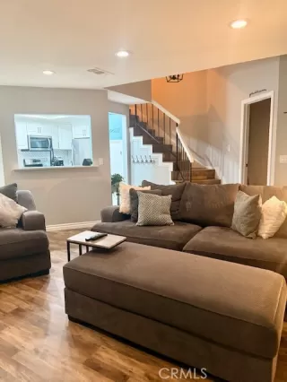 Photo #5: IG26033871 Listing 