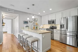 Photo #3: IG26040056 Listing