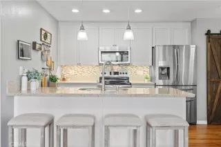 Photo #4: IG26040056 Listing