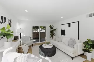 Photo #5: IG26040807 Listing 