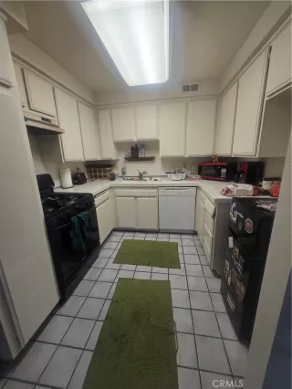 Photo #4: IG26043114 Listing