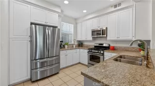 Photo #6: IG26059124 Listing