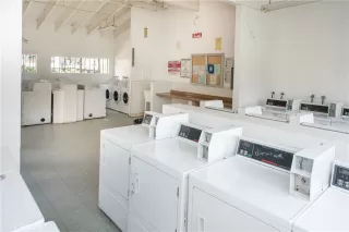 Photo #6: IG26062353 Listing